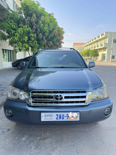 ឡានលក់ 03ម៉ាសុីន4 ប៉ុង1 លក់ដូសេរី