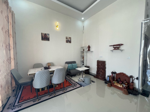 ផ្ទះល្វែងជួល​ មានសំភារះពេញ​ ចូលរស់នៅស្រួល​ ផ្លូវជាតិ3  ជិតផ្សារព្រៃទទ​ង