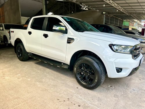 ឡានលក់ Ford Ranger XLT 022 ម៉ាសុីន 3.2
