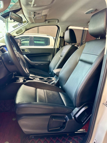 ឡានលក់ Ford Ranger XLT 022 ម៉ាសុីន 3.2
