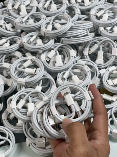 ស្សែសាកiPhone ហ្សុីនម៉ាសុីនធានា1ខែ