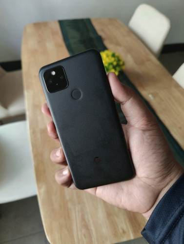 លក់ pixel 5. 128g 100$