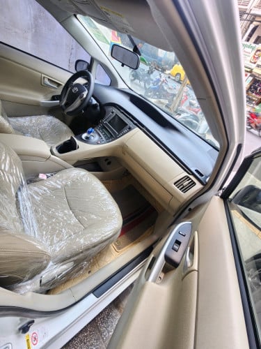កំពូល ថ្មី prius 2010 option3 មូល100%