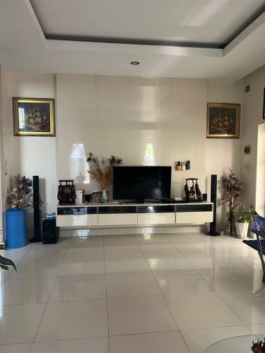 វីឡាភ្លោះលក់បន្ទាន់ (Twin villa for sale)