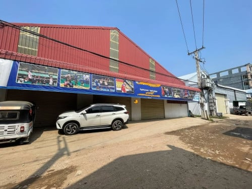 🔰ឃ្លាំងសំរាប់ស្តុកទំនិញជួល នៅចោមចៅ។