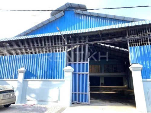 ឃ្លាំងសំរាប់ជួលនៅទួលទំពួង / Warehouse for Rent at Toul Tompoung