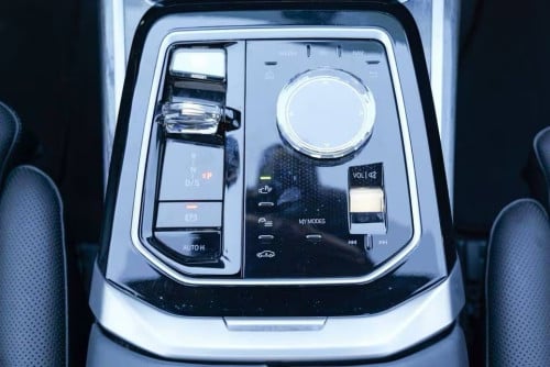 2023 BMW 740I Luxury Sedan