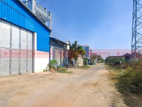 347 Sqm Warehouse For Lease On A Sub-Road In Krang Thnong, Sen Sok