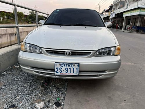 Corolla 00