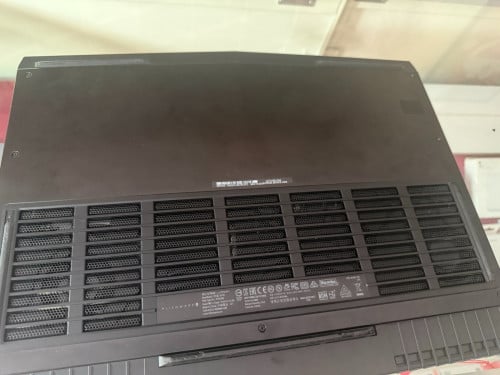 Dell戴尔Alienware 17 R5游戏笔记本电脑