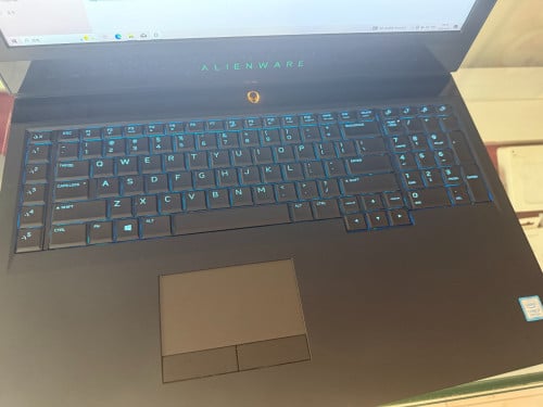 Dell戴尔Alienware 17 R5游戏笔记本电脑