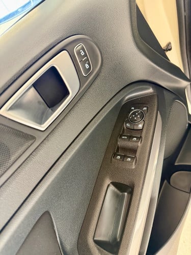 Ford Ecosport 2022 ទឹកថ្នាំហ្សុីន១ជុំ សំបកកង់ថ្មី5គ្រាប់