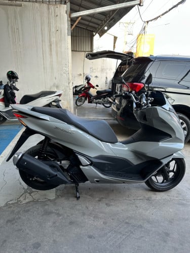 HONDA PCX023