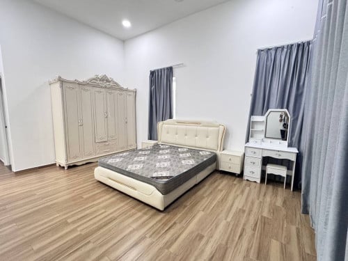 House for rent in Hilton park Villa