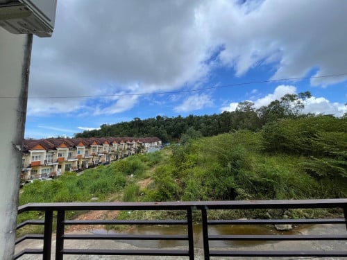 House for rent in Hilton park Villa