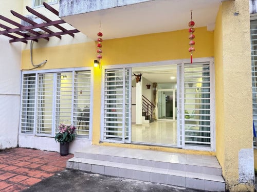 House for rent in Hilton park Villa