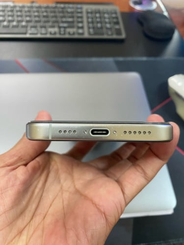 iPhone 16promax 512G លក់ប្រញាប់លុយចូលឆ្នាំ