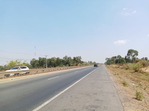 Land for Sale in Kampong Chhnang (Along National Road 5)