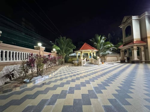 Large Villa for rent at 03