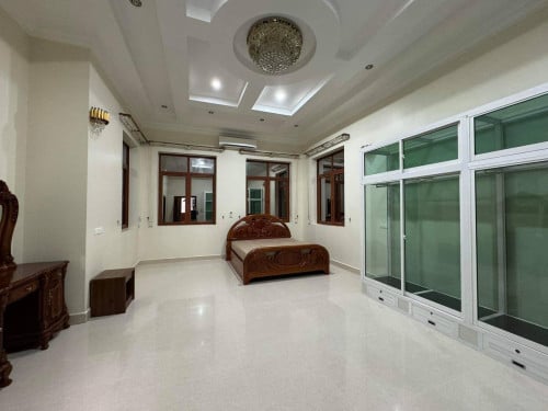 Large Villa for rent at 03
