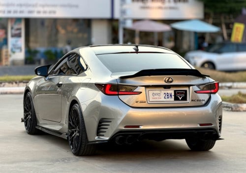 LEXUS RC200T 2016 F-Sport
