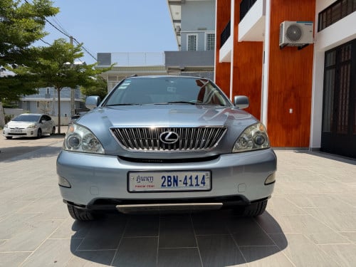 Lexus Rx330 2005 half full