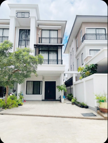 Link Villa LA for Rent (Roseville Project)