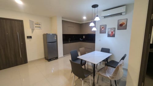 Luxury 2-Bedroom for Rent | The Peak Residence