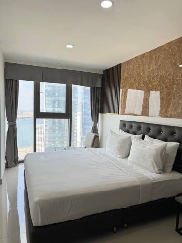 Luxury 2-Bedroom for Rent | The Peak Residence