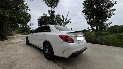 Mercedes C300 ម្ចាស់ដើម