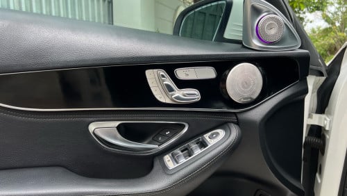 Mercedes C300 ម្ចាស់ដើម