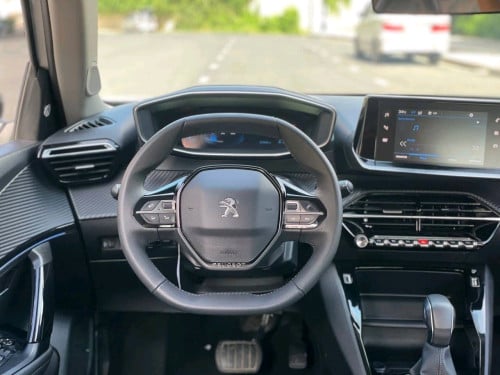 Peugeot 2008, 2022 FULL-OPTION ្មីខ្លាំងតម្លៃល្អ