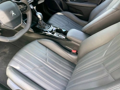 Peugeot 2008, 2022 FULL-OPTION ្មីខ្លាំងតម្លៃល្អ