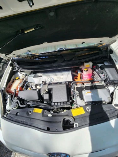 Prius 2010 option sola ស្អាតណាស់ មូល100%