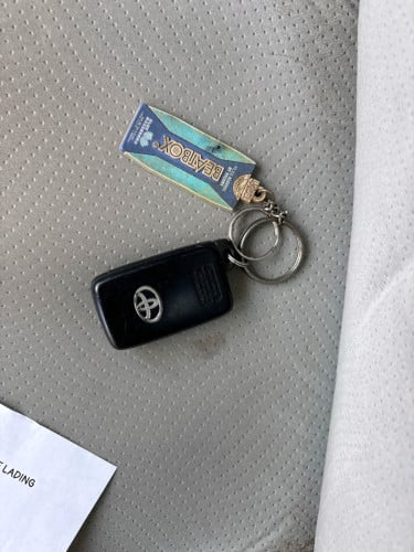 Prius 2010 option sola ស្អាតណាស់ មូល100%