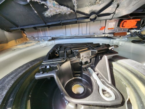 Prius 2010 option5 ថ្មីណាស់ មូល100%មានសំបុកឃ្មុំស៊ីន