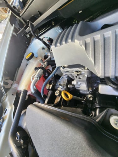 Prius 2010 option5 ថ្មីណាស់ មូល100%មានសំបុកឃ្មុំស៊ីន