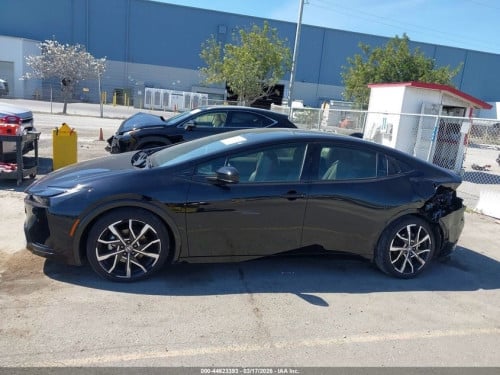 Prius 2023 XES