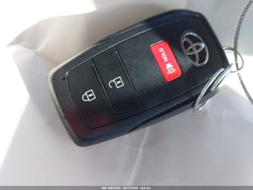 Prius 2023 XES