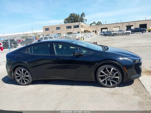 Prius 2023 XES