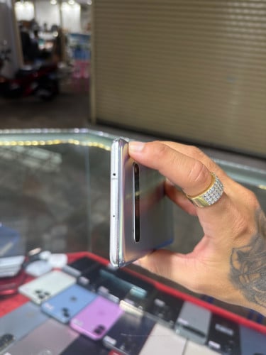 Samsung S10 5G Korea , Ram8GB HD256GB Phone Condition 97% , ដានអេក្រង់&បែកថាច់បន្តិច