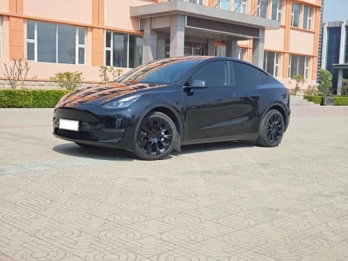 Tesla Model Y 525km Grade B+