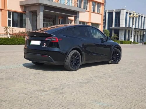 Tesla Model Y 525km Grade B+