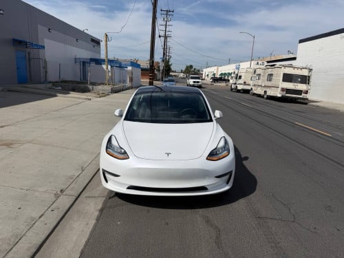 Tesla Model3 Standard Autopilot Full Self Driving ឡានប្រេីតាមផ្ទះនៅកាលី