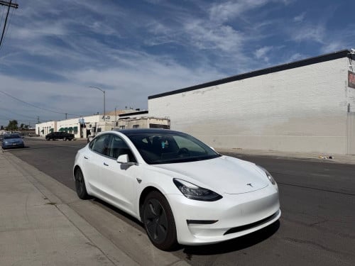Tesla Model3 Standard Autopilot Full Self Driving ឡានប្រេីតាមផ្ទះនៅកាលី