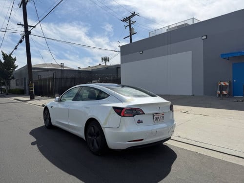 Tesla Model3 Standard Autopilot Full Self Driving ឡានប្រេីតាមផ្ទះនៅកាលី