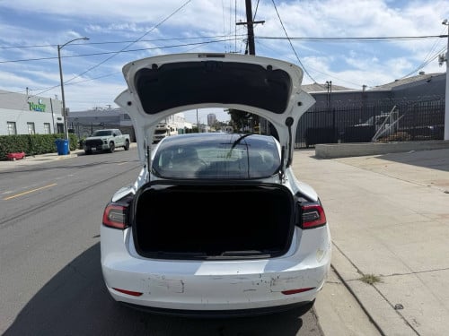 Tesla Model3 Standard Autopilot Full Self Driving ឡានប្រេីតាមផ្ទះនៅកាលី