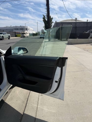 Tesla Model3 Standard Autopilot Full Self Driving ឡានប្រេីតាមផ្ទះនៅកាលី
