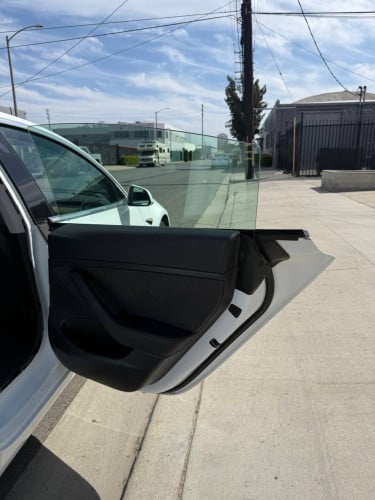 Tesla Model3 Standard Autopilot Full Self Driving ឡានប្រេីតាមផ្ទះនៅកាលី