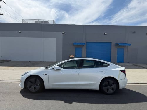 Tesla Model3 Standard Autopilot Full Self Driving ឡានប្រេីតាមផ្ទះនៅកាលី